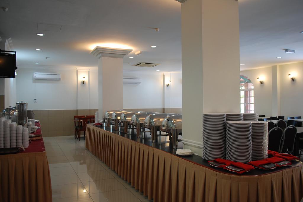 Akar Beach Resort Porto Dickson Exterior foto